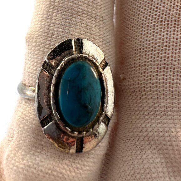 925 Sterling Silver Oval Turquoise Ring - Size 5.5, 3.54 g - Picture 1 of 7